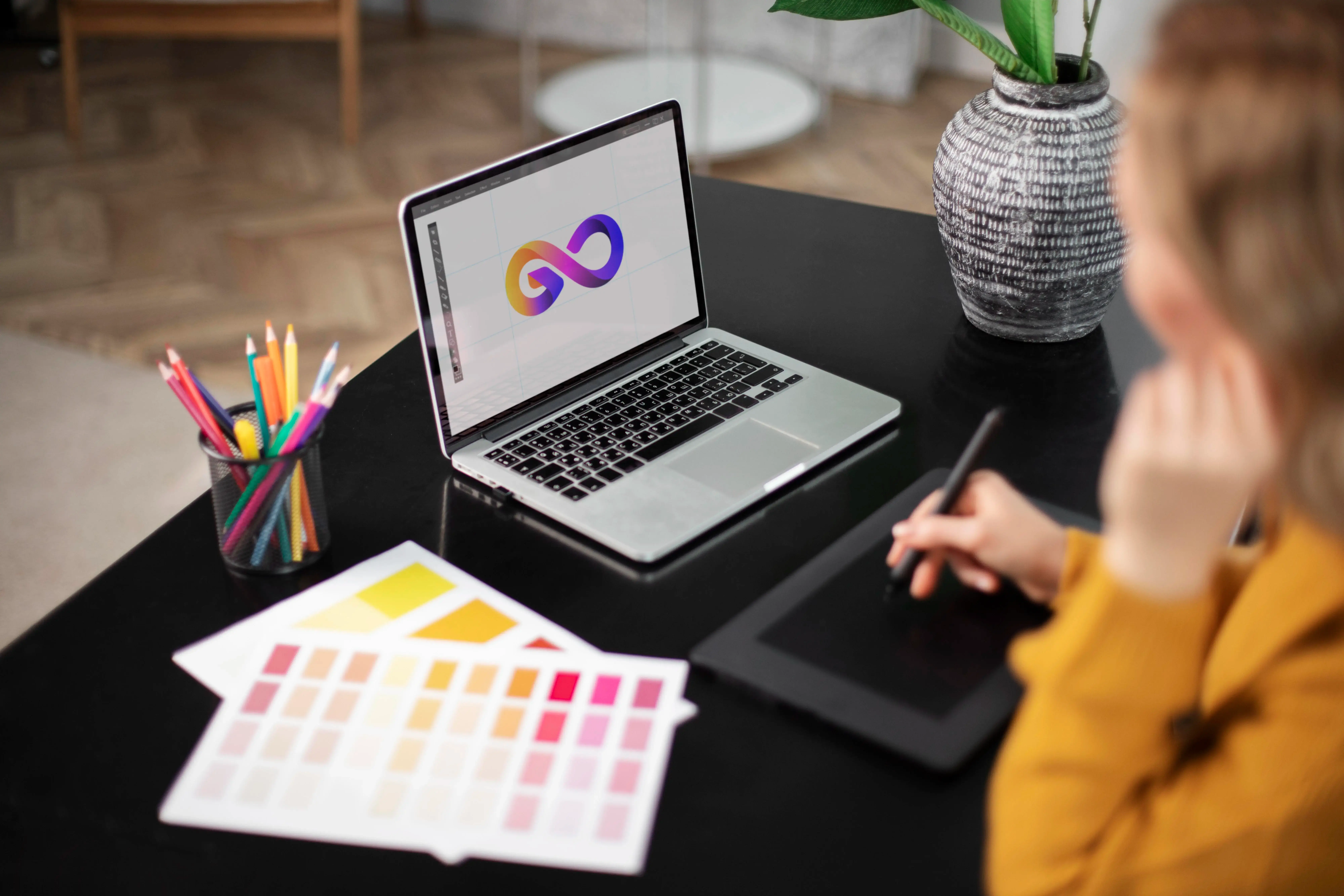 Logo, identidad visual e imagen corporativa